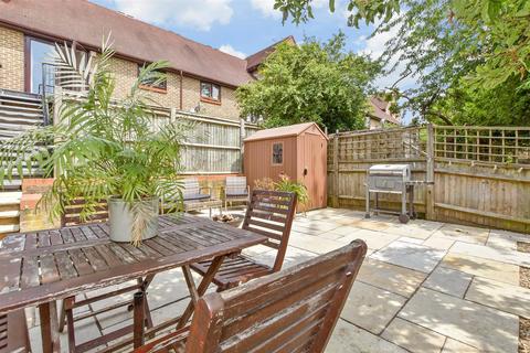 108 Walnut Road, London, E10 5TG