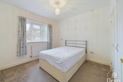 undefined, Kings Meade, Coleford
