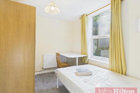 1 bedroom in a house share to rent, The Highway, Brighton
