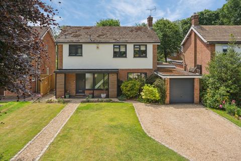 10 Ash Grove, Amersham, HP6 5QU
