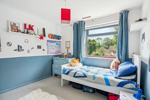 10 Ash Grove, Amersham, HP6 5QU