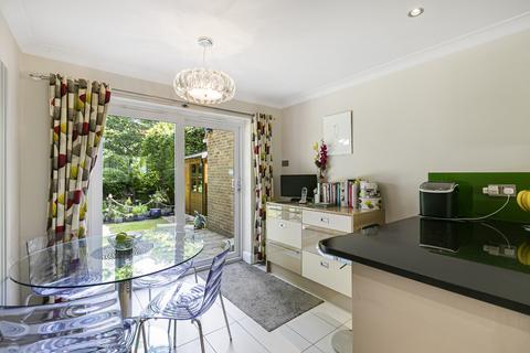 4 bedroom detached house for sale, Woodchurch Drive, Bromley, BR1