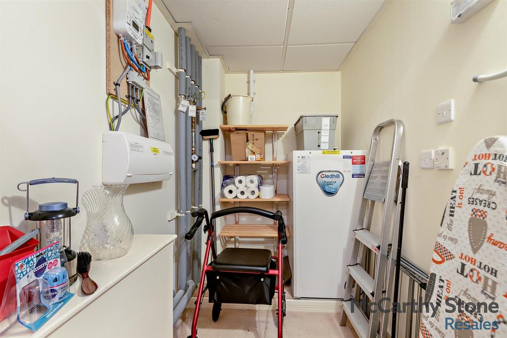 8653449-interior01-800.jpg