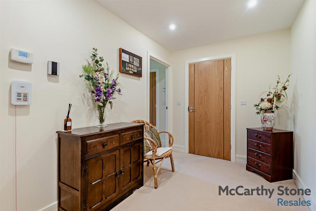 8653449-interior02-800.jpg