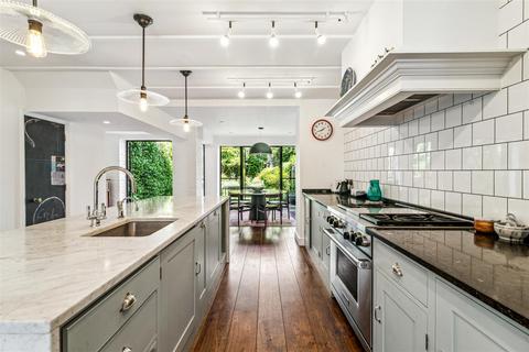 28 Kensington Park Road, London, W11 3BU