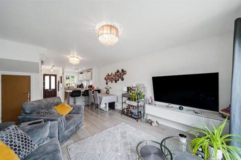 41 Hastings Avenue, Cheshunt, Waltham Cross, EN7 6DY