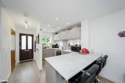 41 Hastings Avenue, Cheshunt, Waltham Cross, EN7 6DY