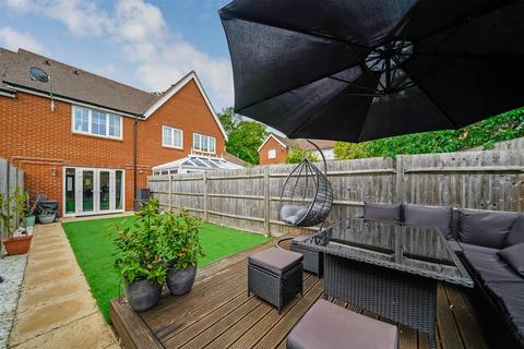 41 Hastings Avenue, Cheshunt, Waltham Cross, EN7 6DY