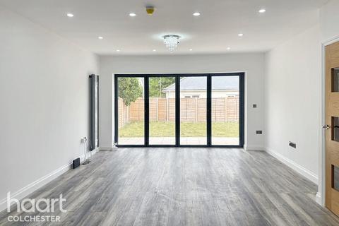 3 bedroom bungalow for sale, Berechruch Road, Colchester