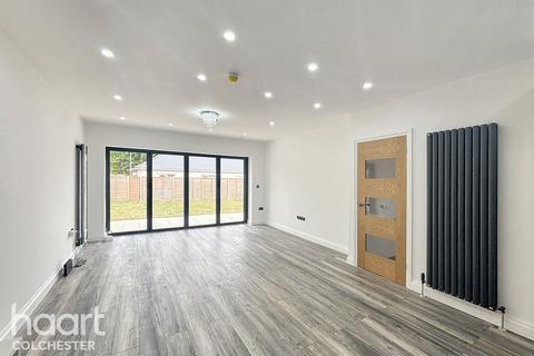 3 bedroom bungalow for sale, Berechruch Road, Colchester