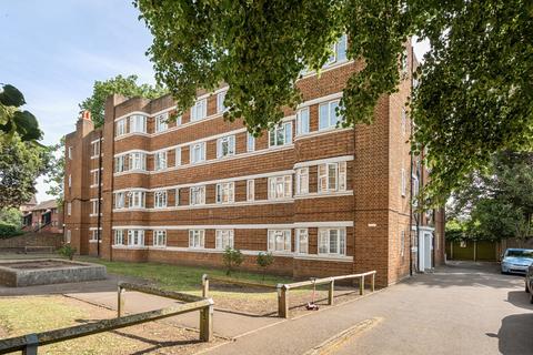 57 Warwick Gardens, Thornton Heath, CR7 7NB