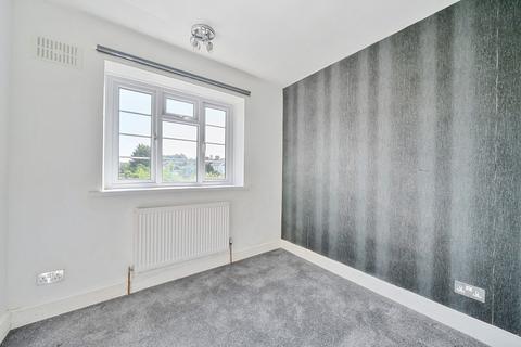 57 Warwick Gardens, Thornton Heath, CR7 7NB