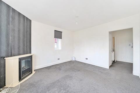 57 Warwick Gardens, Thornton Heath, CR7 7NB