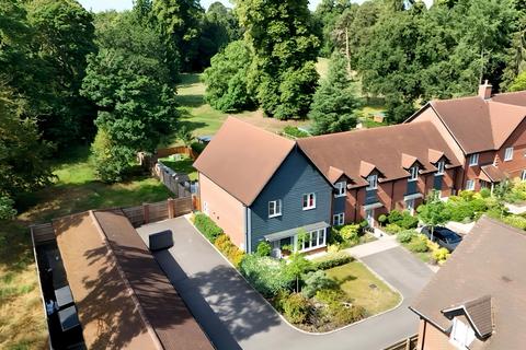 3 bedroom semi-detached house for sale, Parklands , Abingdon  OX13