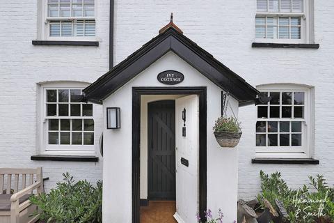 3 bedroom terraced house for sale, Epping CM16