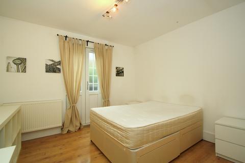 undefined, Archway Road, Highgate, N6