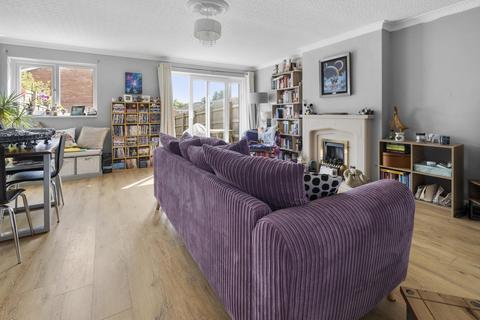 37 Dovecote Road, Bromsgrove, B61 7BP