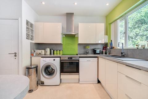50 Wharncliffe Road, London, SE25 6SL