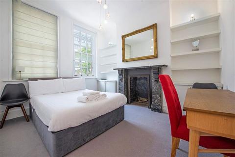 2 bedroom flat for sale, Rossmore Road, London NW1