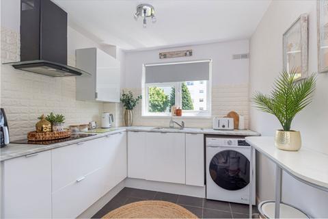 2 bedroom apartment for sale, Harwood Grove, Solihull B90