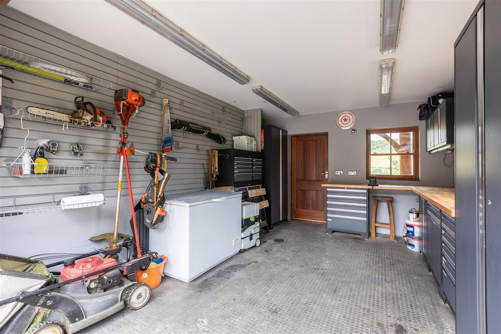 Pennock House Garage-2.jpg