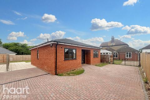 3 bedroom bungalow for sale, Berechurch Road, Colchester