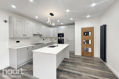 3 bedroom bungalow for sale, Berechurch Road, Colchester