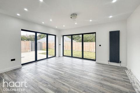 3 bedroom bungalow for sale, Berechurch Road, Colchester