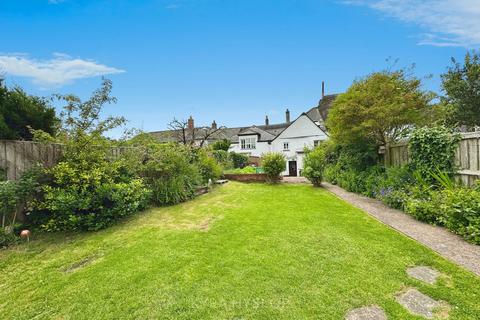 4 The College, Ide, Exeter, EX2 9RH