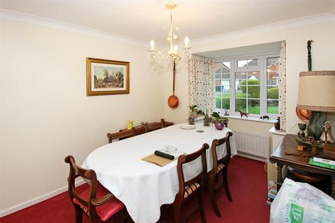 4 bedroom detached house for sale, Fallow Deer Lawn, Newport, Telford