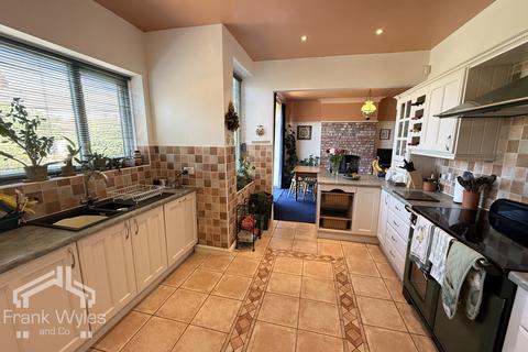 5 bedroom semi-detached house for sale, Blackpool Road, Lytham , Lancashire