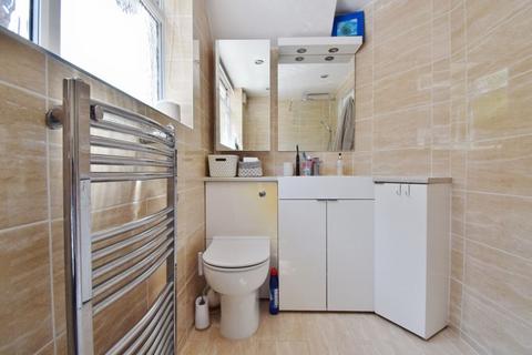 18a The Close, Eastcote, Pinner, HA5 1PH