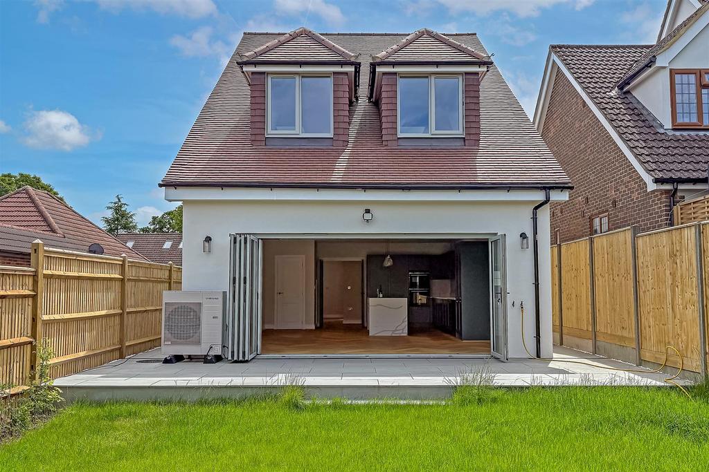 6 Highfield Road-87.jpg