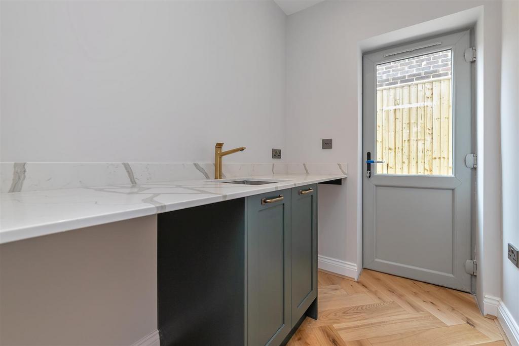 6 Highfield Road-30.jpg