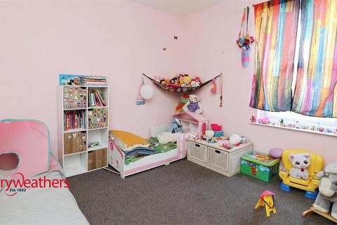 2 bedroom terraced house for sale, Dockin Hill Road, Doncaster