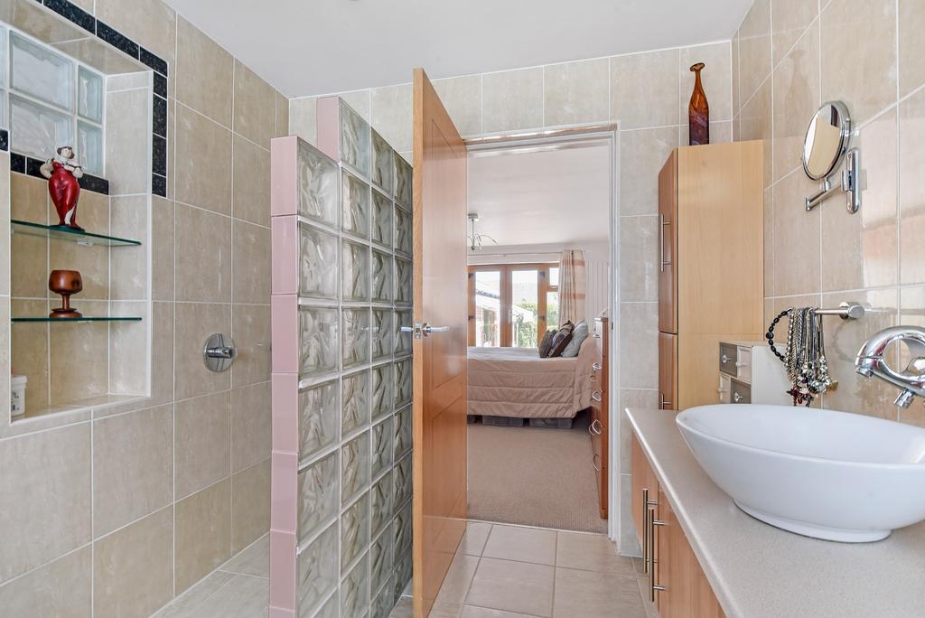En suite