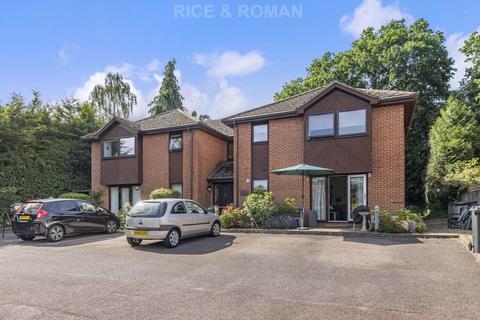 1 bedroom retirement property for sale, Lightwater Road, Lightwater GU18