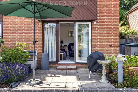1 bedroom retirement property for sale, Lightwater Road, Lightwater GU18