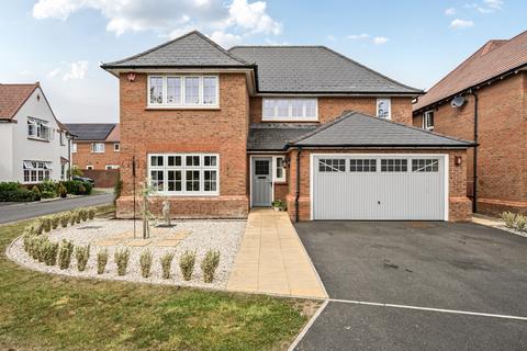 1 Corsley Close, Coate, Swindon, SN3 6DF