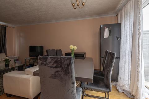 2 bedroom semi-detached house for sale, Nesfield View, Leeds LS10