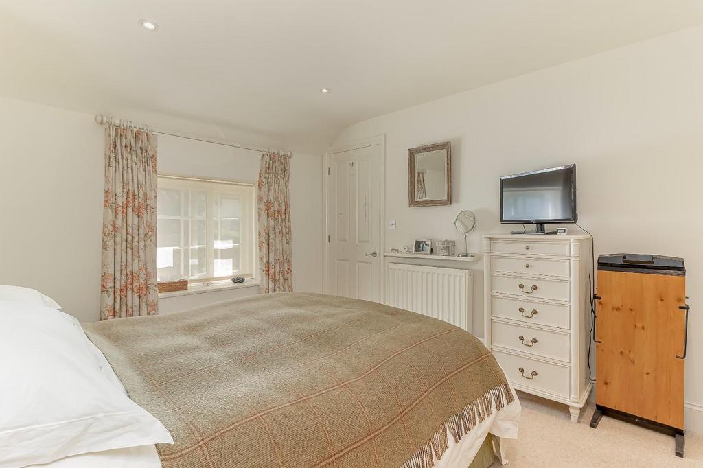 Bedroom 2 - A.jpg