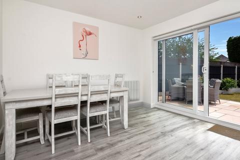 150 Churchfields, Shoeburyness, Southend-on-sea, SS3 8TW