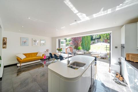 30 Whyteleafe Hill, Whyteleafe, CR3 0AB
