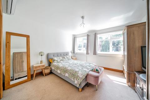 30 Whyteleafe Hill, Whyteleafe, CR3 0AB