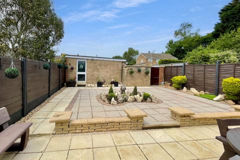 3 bedroom end of terrace house for sale, Handcross Road, Luton, Bedfordshire, LU2 8JF