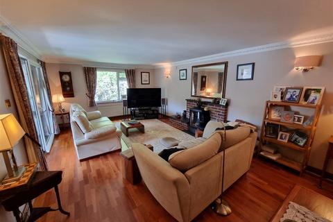 3 bedroom detached house for sale, Chapel, Launceston