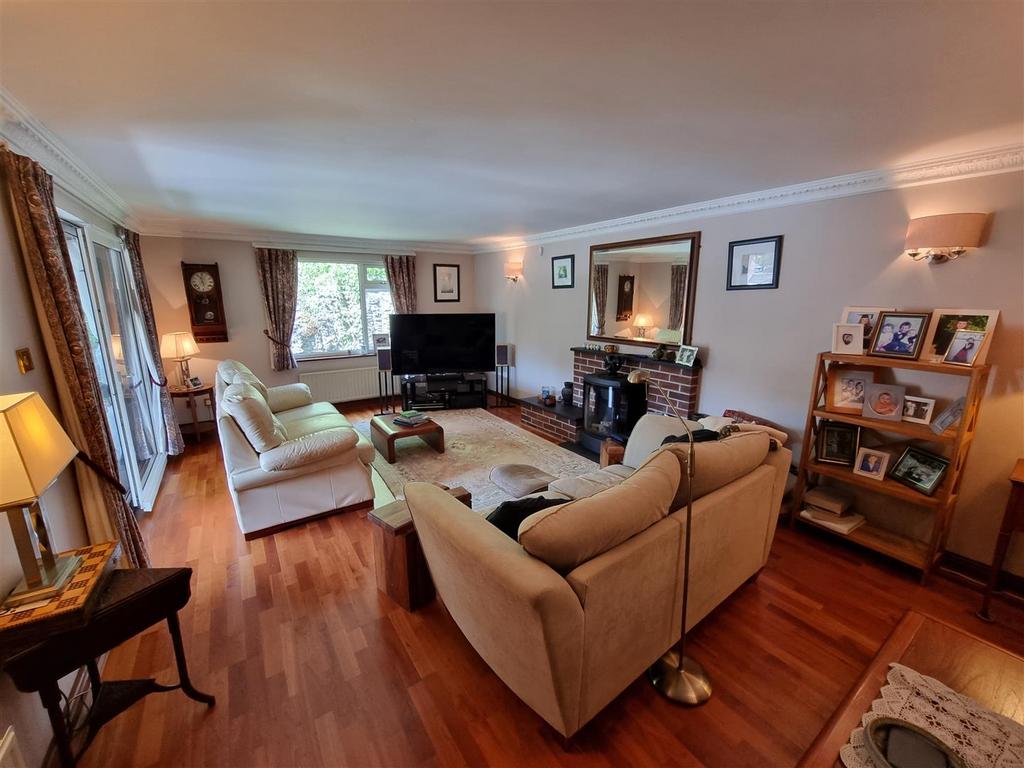 Sitting room.jpg
