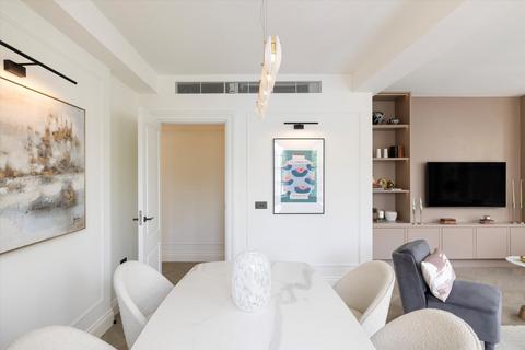 3 bedroom flat for sale, Ovington Court, 197-205 Brompton Road, Knightsbridge, SW3