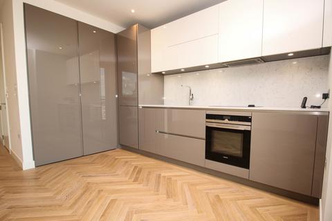 Studio to rent, Two Fifty One, 251 Southwark Bridge Road, Elephant And Castle, London, SE1