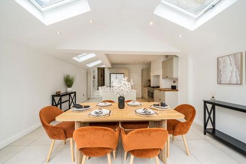 5 bedroom terraced house for sale, Hydethorpe Road, London SW12